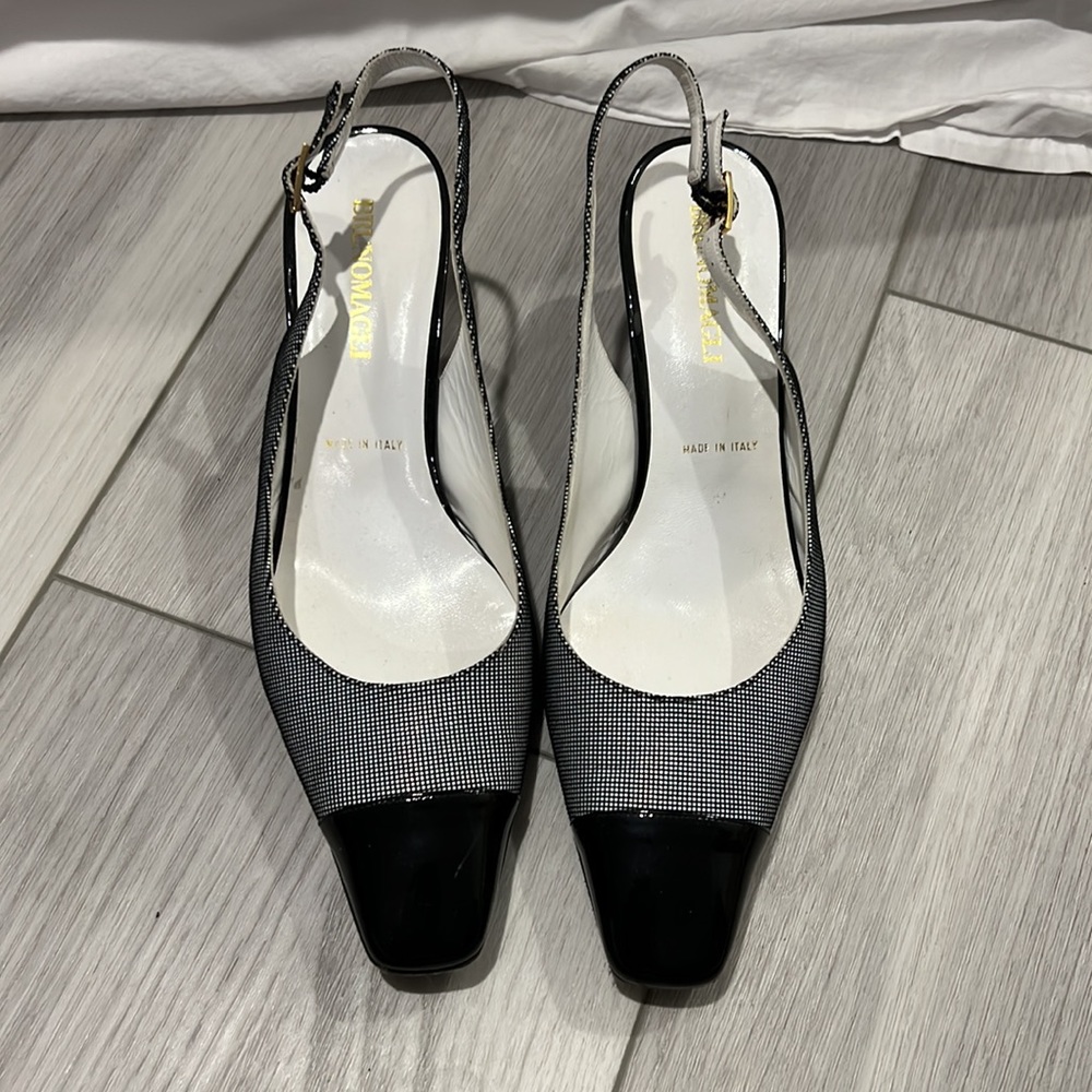 Vintage Bruno Magli Heels. Made in Italy. Excellent condition. Size 9 - Picture 2 of 5